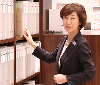 武蔵小杉東急スクエア店 店長 鶴岡